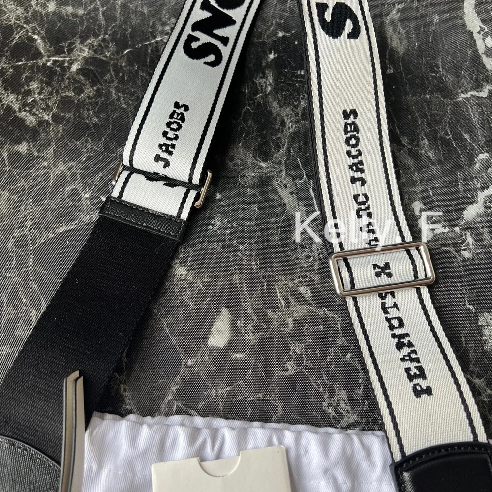 MARC JACOBS snapshot - Picture 11 of 12